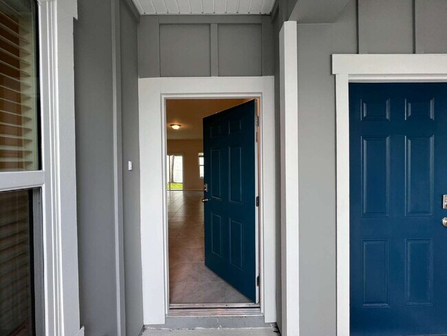 Photo - Charming 3-Bedroom Townhome for Rent in De...