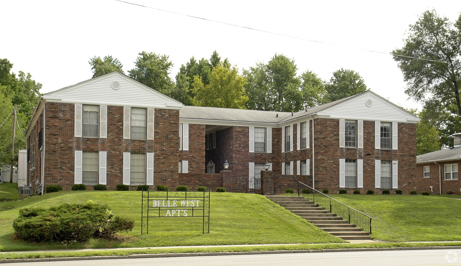Belle West Apts - Belle West Apts