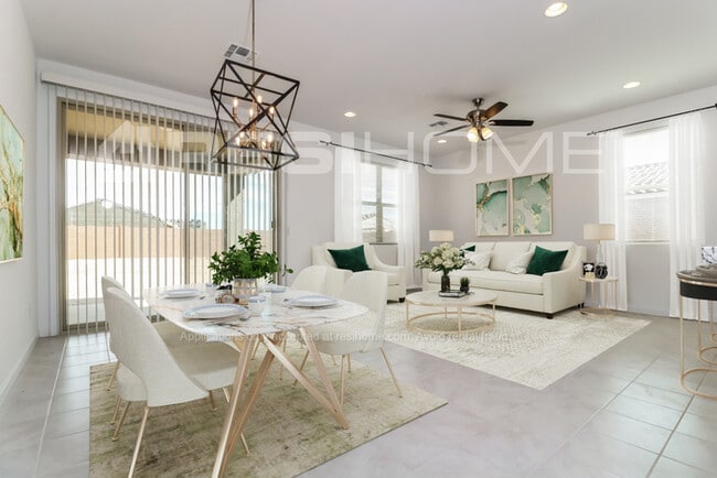 Photo - 18030 W Pierson St