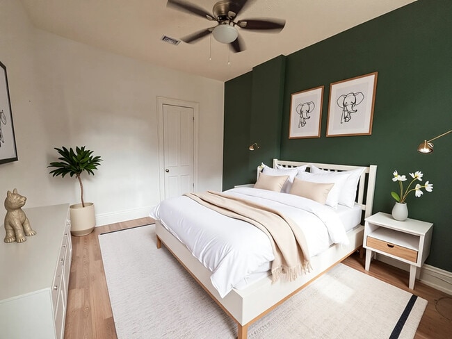 Building Photo - 44 Spring St Unit UPPER