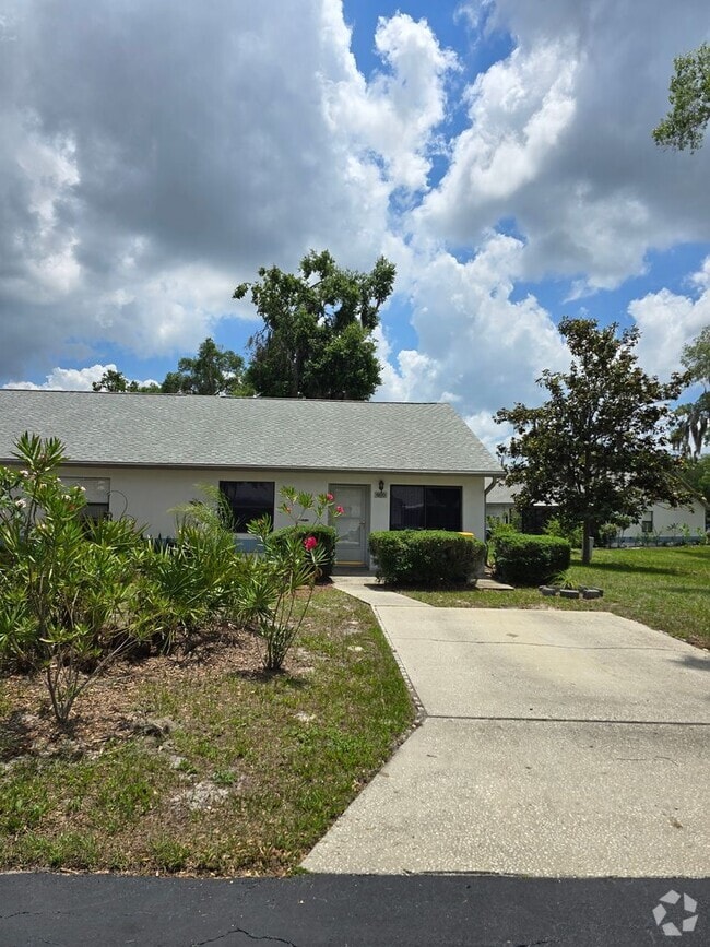 Building Photo - Adorable 2/2 in Anglers Landings, Invernes... Rental