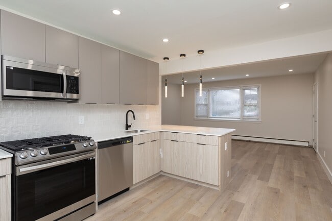 Photo - Rose Garden Apartments