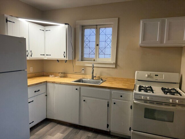 Photo - 5918 Arendes Dr Unit 5918 Arendes 2nd Fl