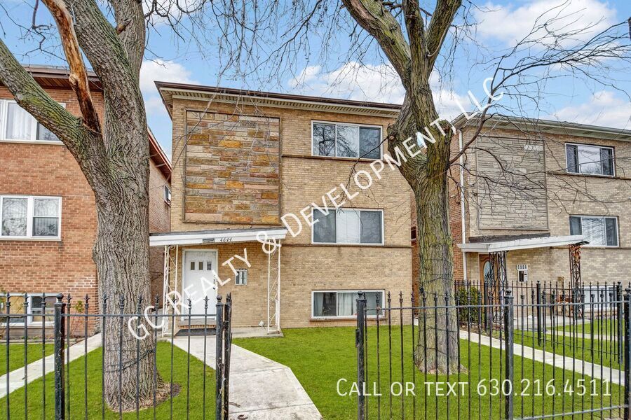 Photo - 4644 W 47th St Unidad 2