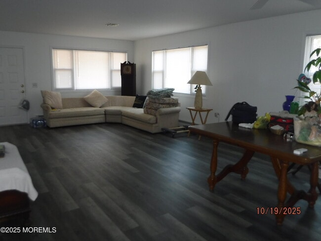 Photo - 102 Troumaka St