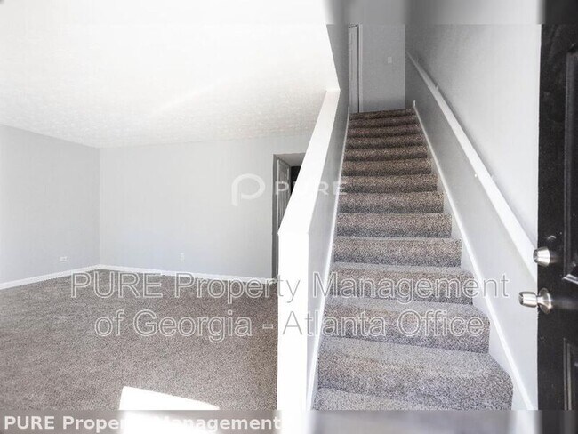 Photo - 6528 Buffington Rd