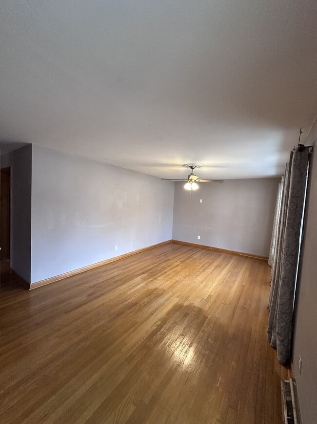 Photo - 638 Oakland Dr