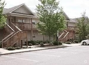 Building Photo - 203 Olde Covington Way Rental