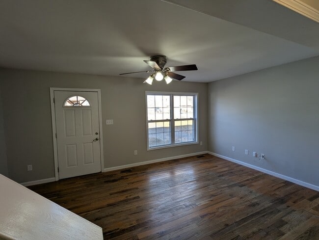 Photo - 37 Walnut Ave NW