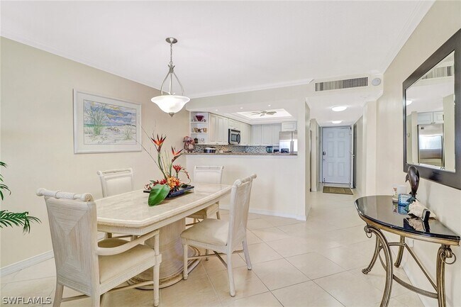 Photo - 25870 Hickory Blvd Unit 405