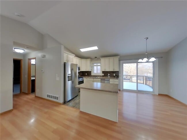 Photo - 3967 156th St W