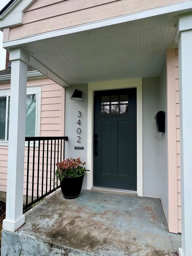 Photo - 2 PENDING APPLICATION; Charming 2 BD + Studio (Water Included)