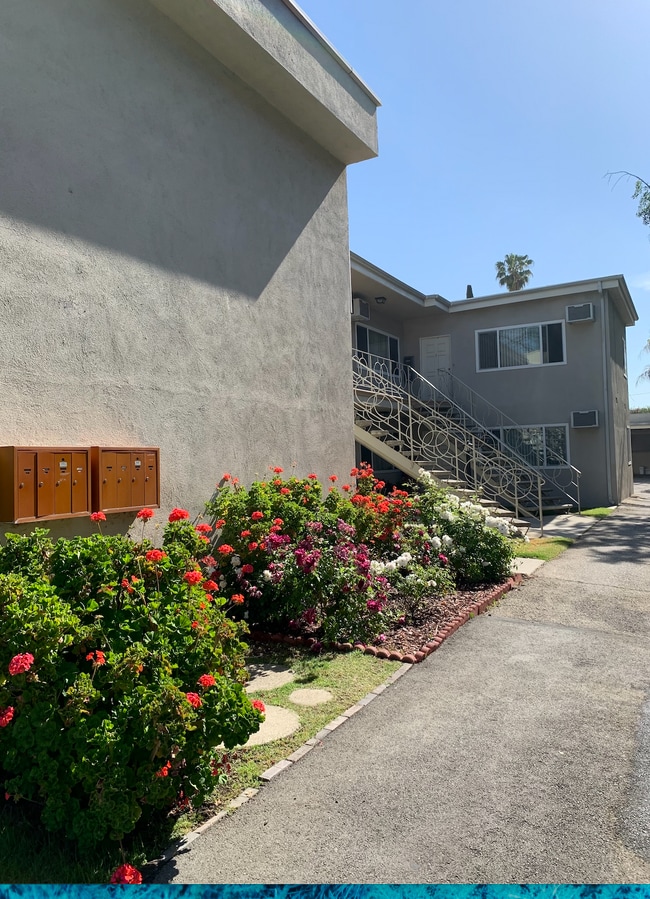 Photo - 454 S Oak Knoll Ave Unit 6