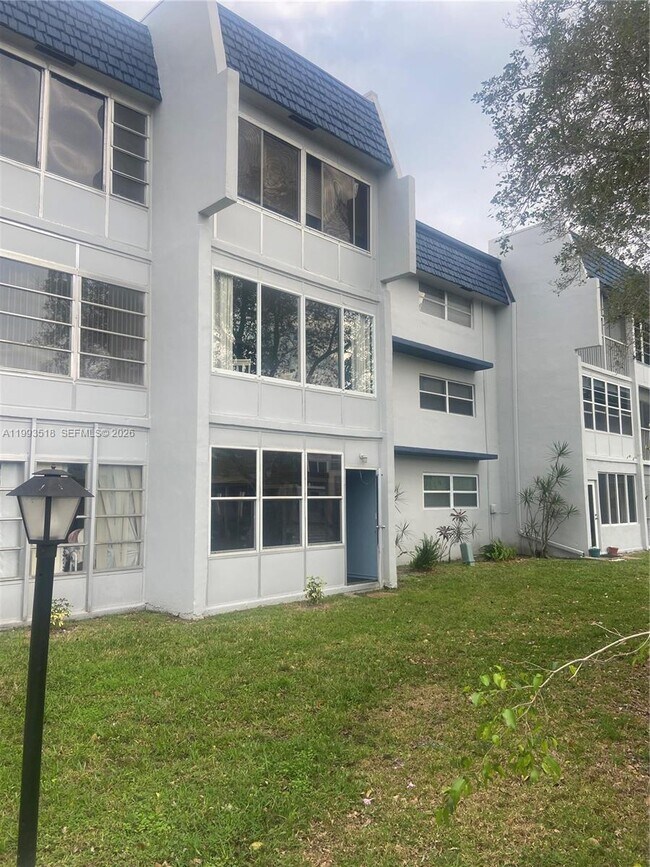 7897 Golf Cir Dr Unit 108