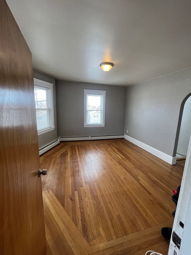 Building Photo - 141 Columbus Ave Unit 2f