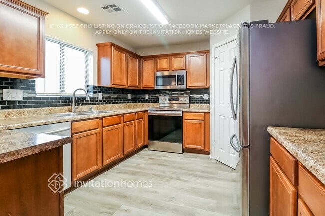 Photo - 16527 W Maricopa St