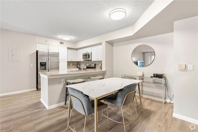 Building Photo - 1150 Wildwood Lakes Blvd Unit 203 Rental
