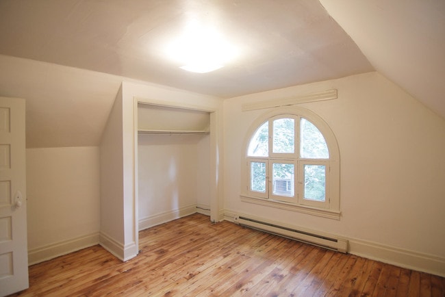 Building Photo - 303 West St Unit 3