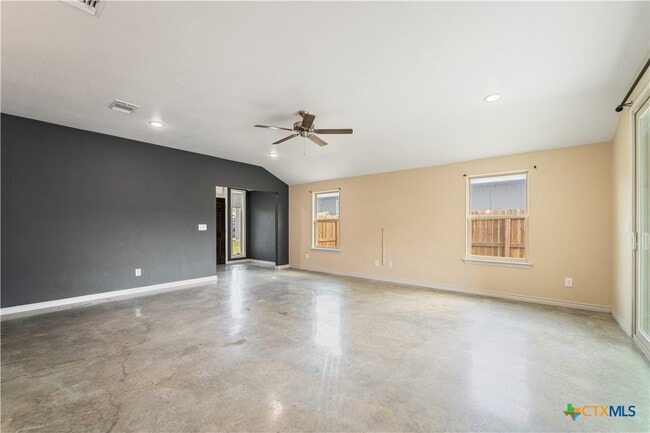Photo - 742 Freedom Cir