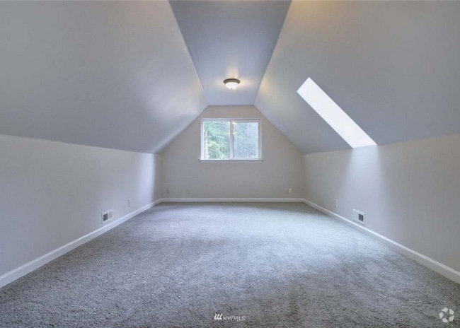 Building Photo - 2 Rosebud Pl Rental