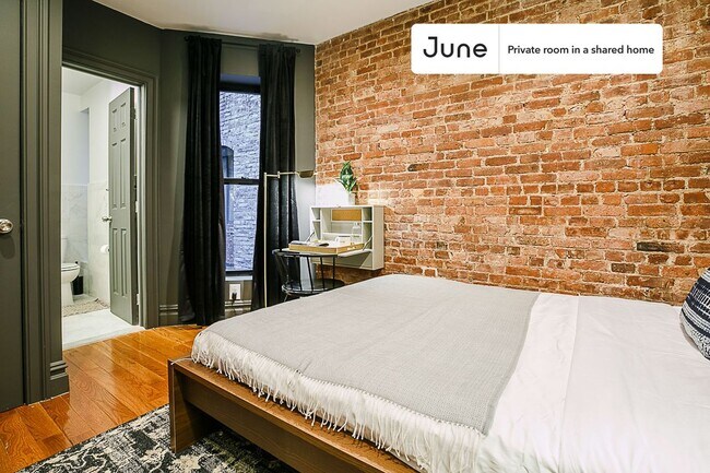 Room in Shared 3 bed/2 bath home in Upper West Side
