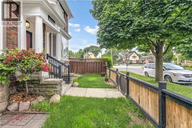 Photo - 41 Waterloo St