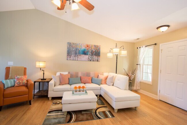 Photo - 44 Charles Marlowe Dr Unit SI ID1597163P