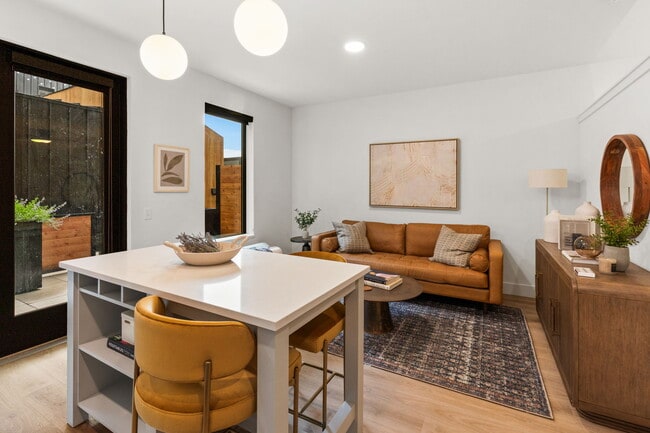 Photo - The Freestone