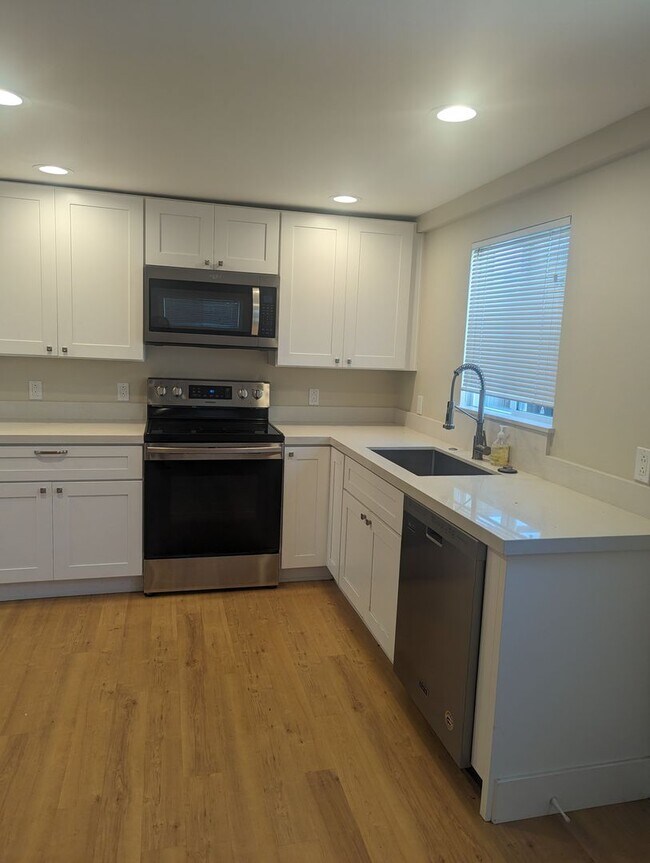 Photo - 154 West 8th Street Unit 156 West 8th Street