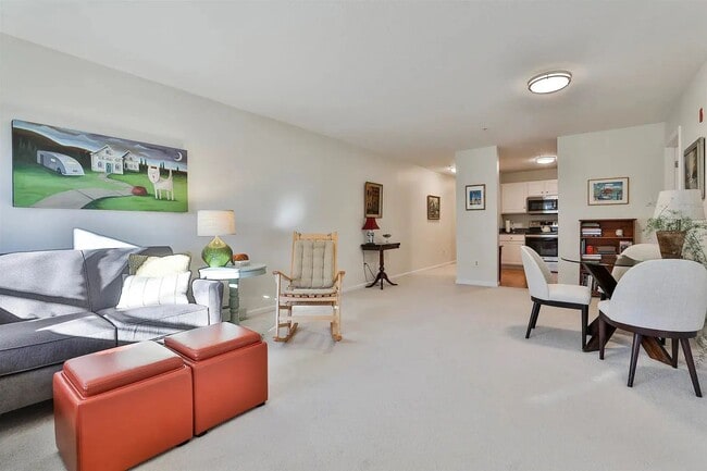 Photo - Nashua NH Unit 3