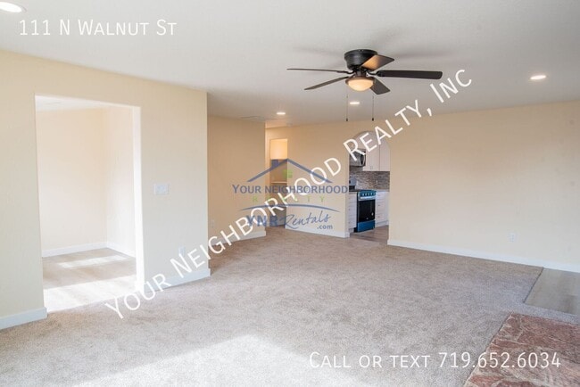 111 N Walnut St