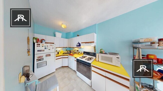 Building Photo - 1 bedroom in Brighton MA 02135 Unit 27 Rental