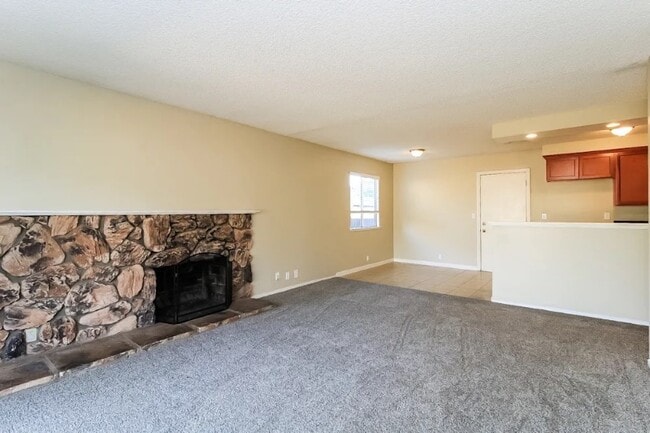 Building Photo - 6612 Sarament Ct Rental