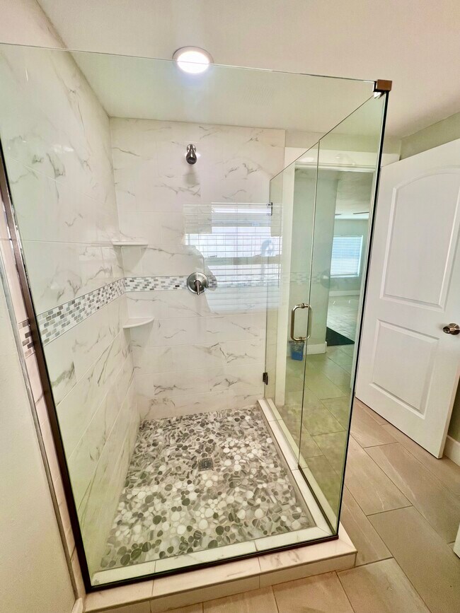 Photo - 506 Engman St