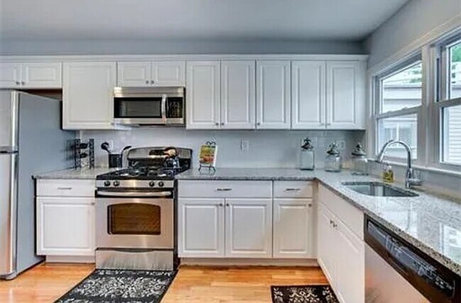 Photo - 31 Franklin Ave