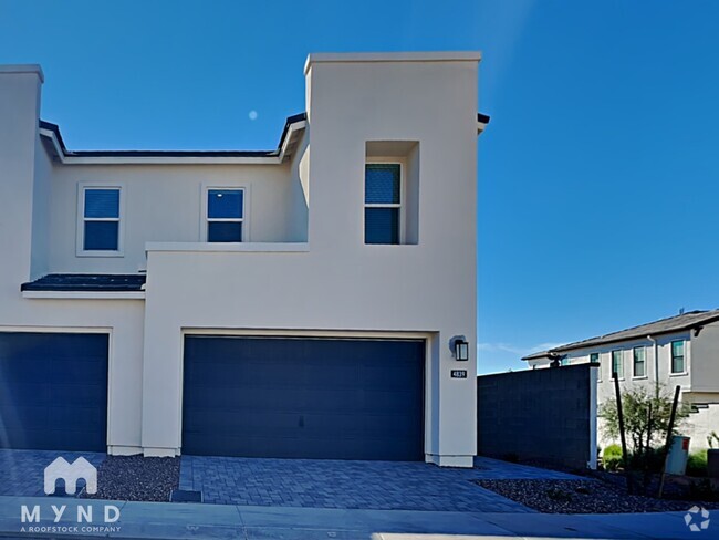 Building Photo - 4839 E Village Dr Rental