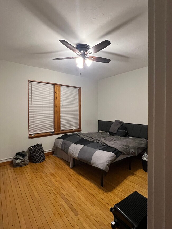 Photo - 52 Queensberry St