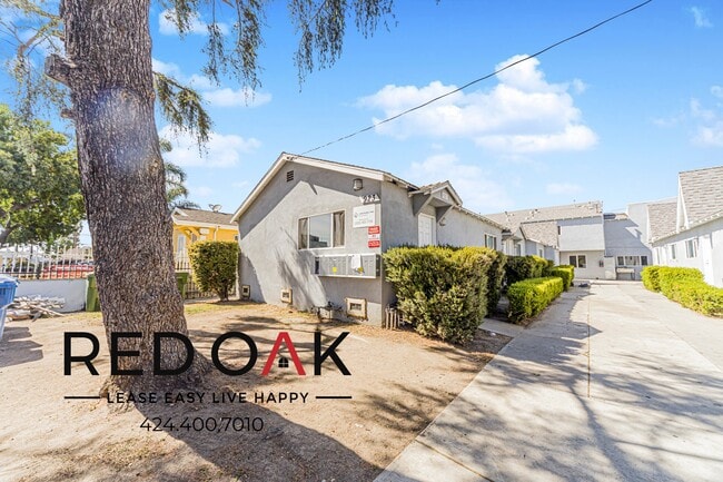 Photo - 923 W 75th St Unidad 931 3/4