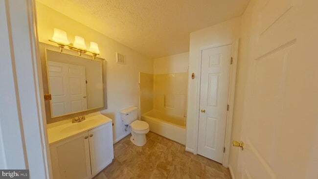 Photo - 1290 S Ox Rd