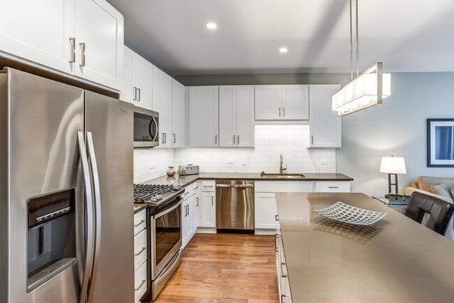 Interior Photo - Uptown La Grange Rental