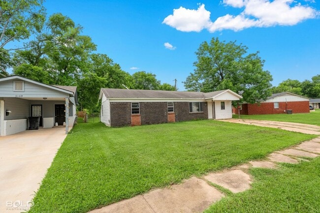 Photo - 3111 Bragg St