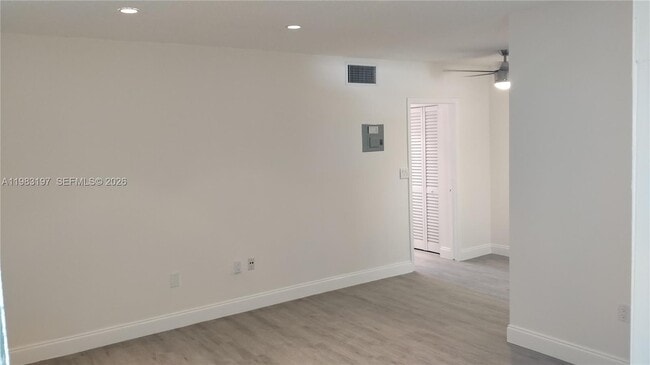 Photo - 1975 NE 135th St Unit 2H