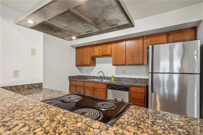 Photo - 350 Atalin St