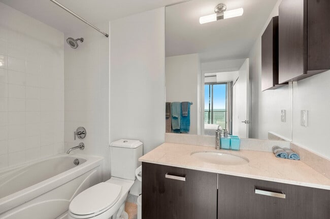 Photo - 832 Bay St. Unit SI ID1467225P