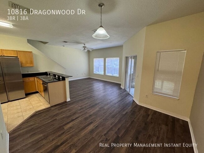 Photo - 10816 Dragonwood Dr