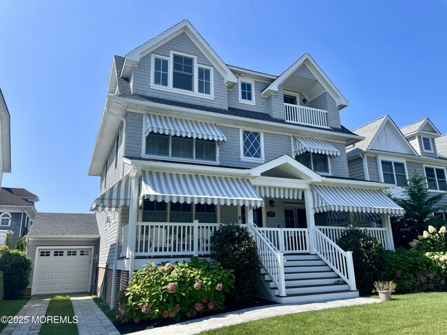 Photo - 303 Pennsylvania Ave