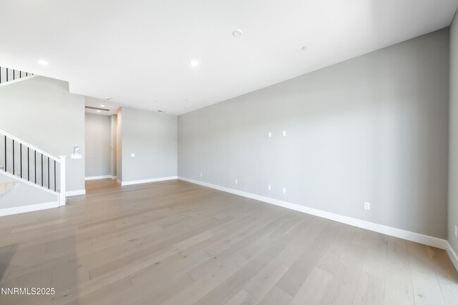 Photo - 1513 Golf Club Dr