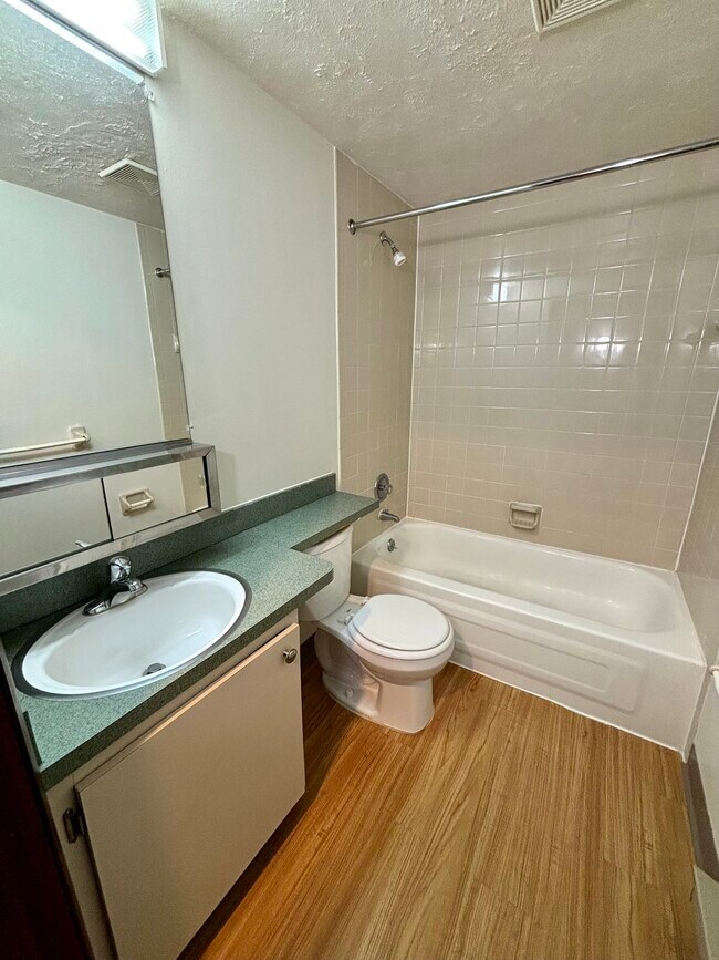 Photo - Sunrise Efficiency Apartments