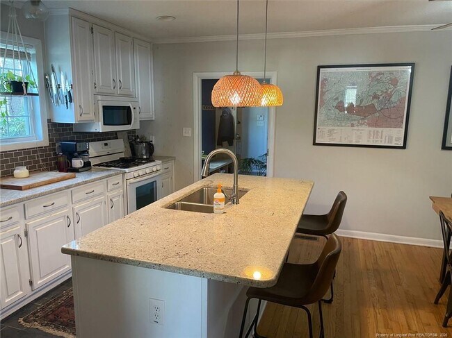 Photo - 213 Marshall Rd