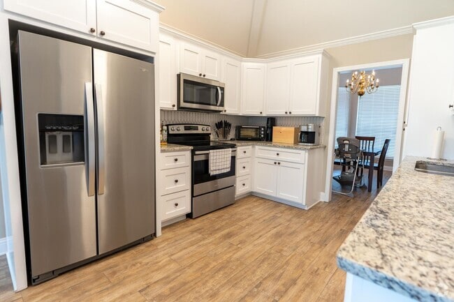 Building Photo - Beautiful 4 bed/2 bath home in Lakewood Su...
